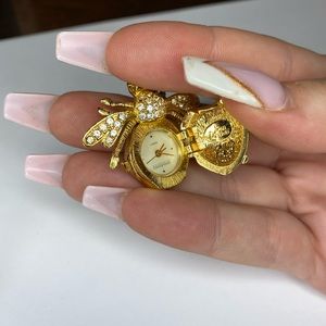 Joan Rivers Classic Bee Clock Brooch